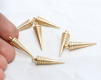 4x11x3.2mm 4pcs Antique Brass Bullet Charm 3045C-N-19
