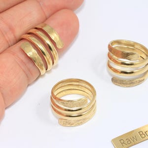 Bague en laiton brut de 17 mm, réglages de bague réglables, anneaux de manchette martelés, bague multi-tours, bagues en laiton brut, bijoux en laiton brut, BRT19