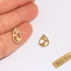 10x15mm Raw Brass Heart Drop Charm, Three Hearts Charms, Heart Teardrop Pendant, Heart Necklace, Bracelet Charms, Raw Brass Findings, MTE163