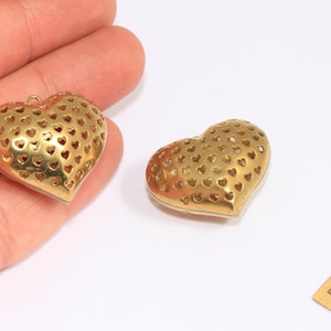 25x29mm Raw Brass Puffed Heart, Filigree Heart Pendant, Heart Necklace Charms, Puffed Heart Charm, Raw Brass Findings, CLO33