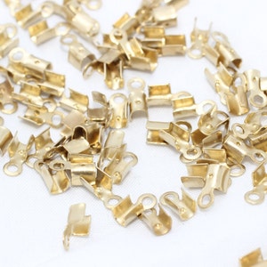 200 Pcs 2,5x3mm Raw Brass Cord End, Crimp End Caps, Fold Over Crimp Cord End Cap With Loop, Ribbon Crimp Ends, Raw Brass Findings, CR9