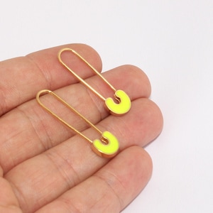 9x35mm 24k Shiny Gold Plated Safety Pin Charm, Gold Safety Pin Pendant, Safety Pin Necklace, Connector Charm, Yellow Pin Charms, CPC, FNL174