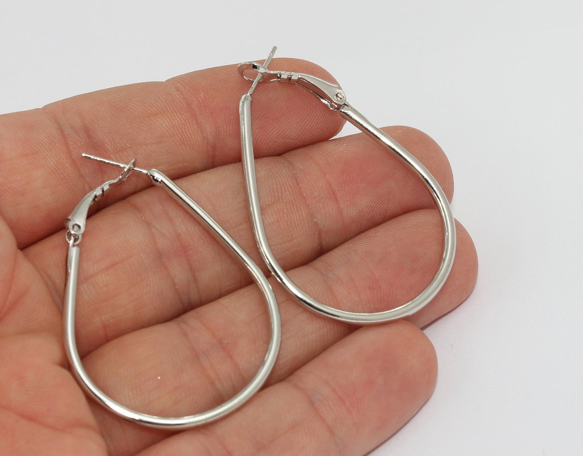 SS01 100 stks/partij 0.8 * 40mm / 0.8 * 30mm zilver roestvrij staal vergulde oorbel haken nier oorbel oor draden bevindingen DIY sieraden maken YC601 (Size : 0.8x30mm