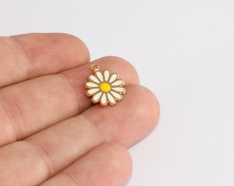Lot of 4 Flower Charms Daisy Charm Flower Charm Floral Charms Necklace Bracelet Earrings Jewelry Making 20mm x 17mm Lot of 4 Flower Charms Daisy Charm Flower Charm Floral Charms Necklace Bracelet Earrings Jewelry Making 20mm x 17mm