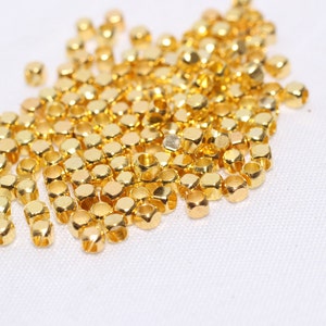 200 Pcs 2,5mm 24k Shiny Gold Cube Beads, Spacer Beads, Mini Cube Beads, Tiny Spacer Cubes, Gold Beads, Gold Plated Findings, MC, BRT196