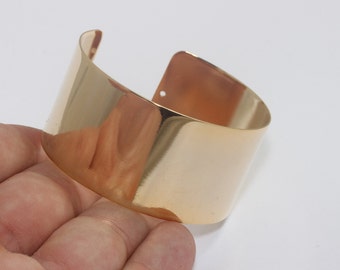 24k Shiny Gold Plated Cuff Bracelet, Adjustable Open Bangle (30mm), CHK404