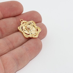 20x25mm 24k Shiny Gold Jesus Pendant, Jesus Necklace, Jesus Charms, Christ Charm, Christ Pendant, Religious Jewelry, Jesus  Charm, SJ, MTE32