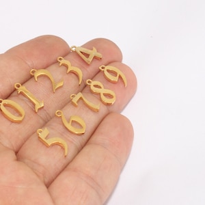 12 x 14 mm 24 k glänzend Gold Nummer Charme, initial Charm, Nummer Anhänger, Gold Nummer Halskette, personalisierte Halskette, vergoldete Charms, HRF48-1