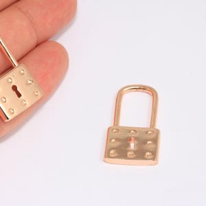 19x33mm Rose Gold Plated Padlock Charms, Lock Charms, Padlock Pendant, Lock Pendant, Padlock Necklace, Rose Gold Plated Findings, MTE953