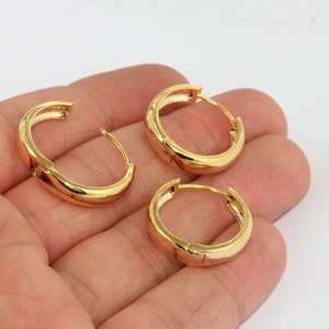 22mm 24k Shiny Gold Leverback Earrings, Plain Leverback Findings, Gold Earring Hoops, Ear Wires, Gold Plated Earrings, lbe, BRT833