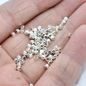 100 Pcs 2,5mm Silver Plated Cube Beads, Spacer Beads, Mini Cube Beads, Tiny Spacer Cubes, Silver Beads, Silver Plated Findings, MC, BLS3