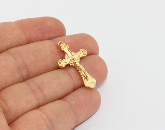 19x31mm 24k Shiny Gold Cross Pendant 
