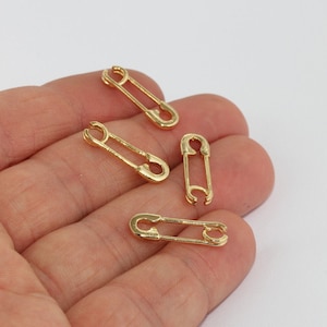 6,5x20mm 24k Shiny Gold Plated Safety Pin Charm, Gold Safety Pin Pendant, Safety Pin Necklace, Gold Connector Charm, Gold Pin, MTE208