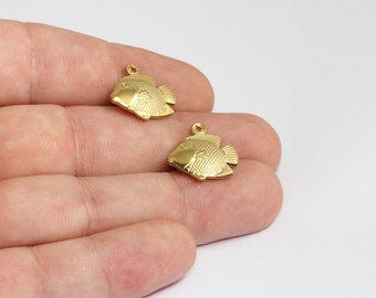 真鍮魚 14 x 19 mm 真鍮製フィッシュチャーム - RAW443 - Etsy 日本