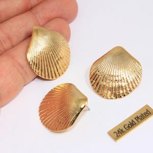 26x28mm 24k Shiny Gold Shell Earrings, Sea Shell Stud Earrings, Gold Earrings, Shell Earrings, Gold Plated Findings, ROSE95