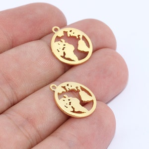 15x16mm 24k Matt Gold World Map Pendant, Globe Pendant, Earth Pendant, World Map Charms, Traveler Pendant, Gold Plated Charms, BRT193
