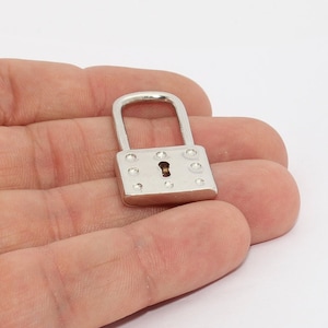 19x33mm Silver Plated Padlock Charms, Silver Pendant, Lock Necklace Charm, Padlock, Silver Necklace Pendant, Silver Plated Charms, MTE952