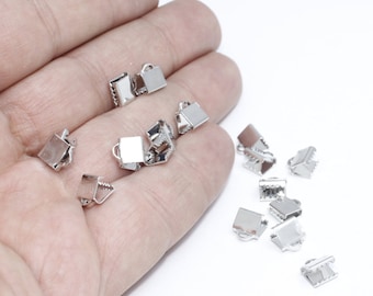 10 stuks 7mm rhodium vergulde lint krimp, koord einde, sluitingen sluiting, krimp sluitingen, lint klauwen, eindkap, verzilverde bevindingen, FO, FRY84