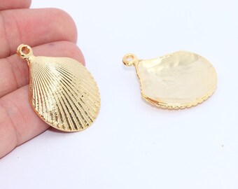 27x34mm 24k Shiny Gold Sea Shell Charm, Seashell Charms, Seashell Pendant, Seashell Necklace, Summer Necklace, Gold Plated Pendant, MTE856