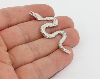 20x50mm rhodium plaqué breloque serpent, pendentif serpent, serpent bijoux, breloques collier serpent, collier breloques, breloques en plaqué argent, HSP, MTE1307