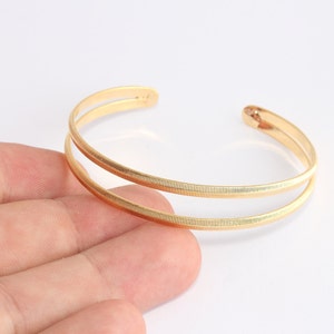 60mm 24k Shiny Gold Round Wire Bracelet, Open Cuff Bracelet, Engraved Stacking Bracelet, Double Wire Bracelet, Gold Plated Findings, CHK683
