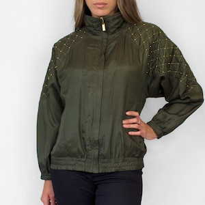Vintage 1980s Silk Windbreaker Olive Green Gold Beaded Studded Quilted Sport Bomber Racer Zip Up Pocket Light Fall Sportswear Retro Jacket