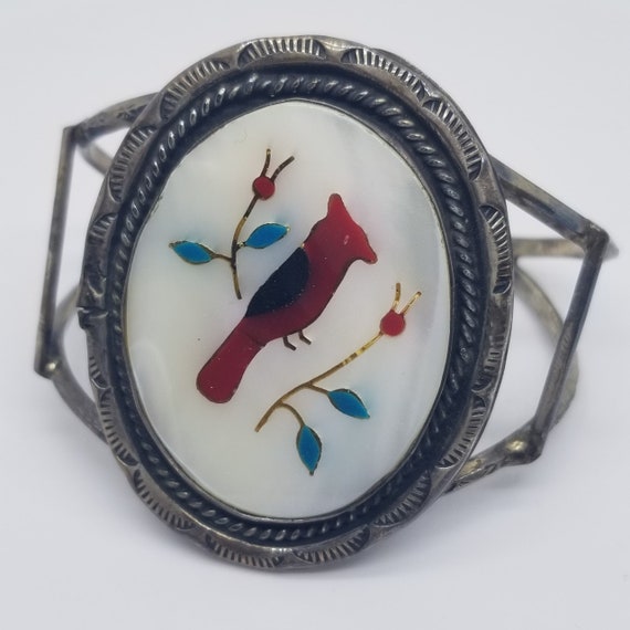Lustrous Vintage Native American Zuni Inlay Mother Of Pearl Turquoise Coral Bird Silver Bracelet Lustrous Vintage Native American Zuni Inlay Mother Of Pearl Turquoise Coral Bird Silver Bracelet