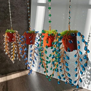 Beaded Succulent Suncatcher, Crystal Decor, Plant Decor, Crystal Bead Succulent Suncatcher,Personalized Bead Wall Hanging Plant Wire