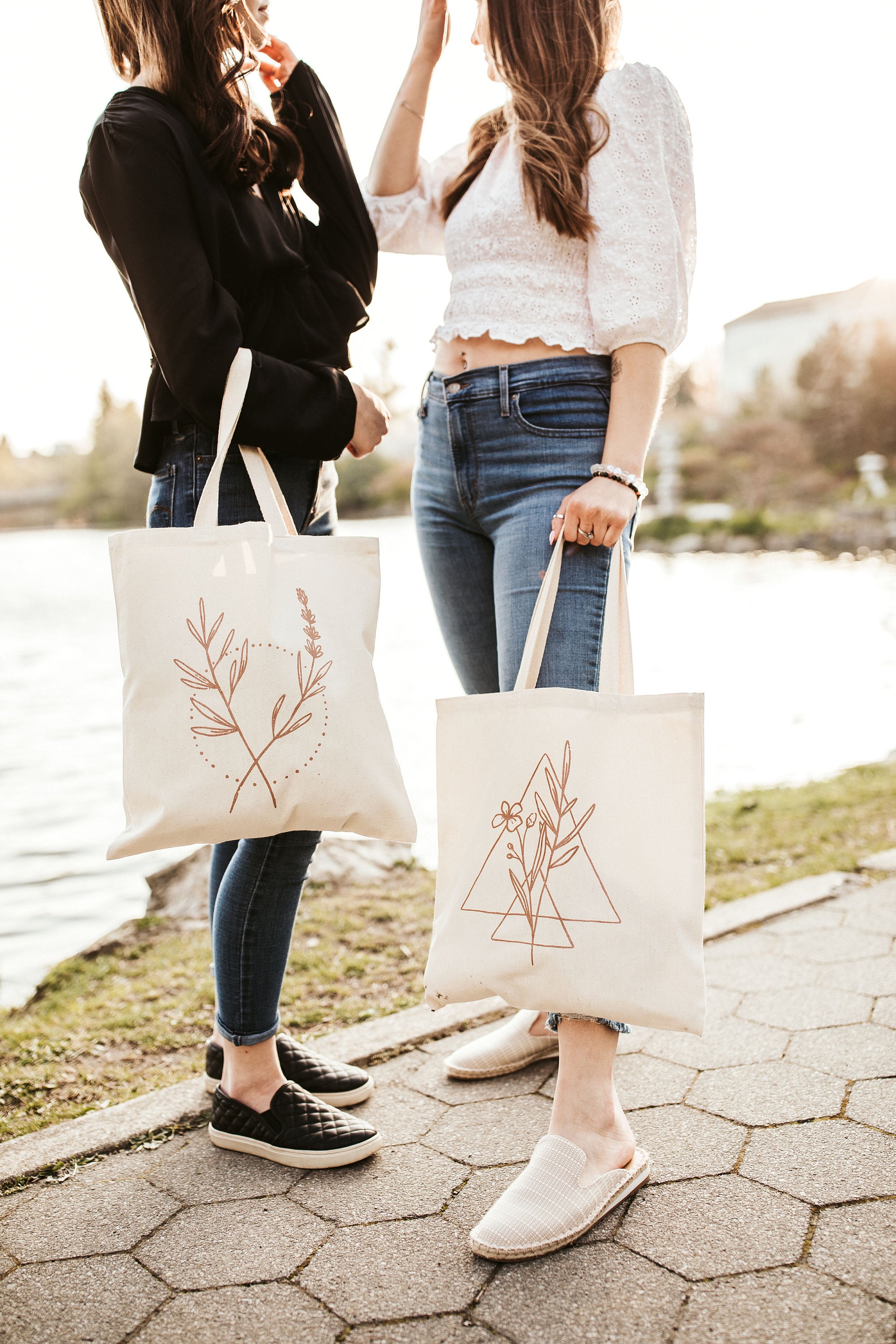 4 Pcs Floral Canvas Tote Bag for Women Teenagers Minimalist Bouquet Cute  Tote Bags Aesthetic Reusable Boho Flower Tote Bag