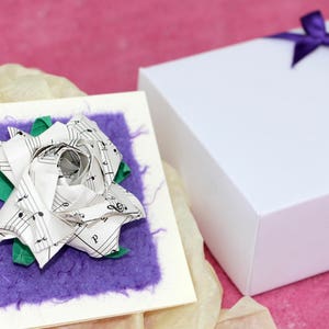 Set di cofanetti di rose origami - Natale, compleanno, 1°/4° anniversario di matrimonio - fiore di carta per note musicali e carta di gelso, regalo per lui lei
