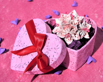 Personalised Origami Paper Flower in Heart Box, white with pink cherry blossom - Valentine's Day, Mother's Day, wedding anniversary gift