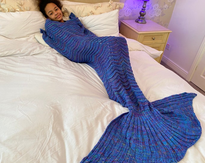 Personalised Mermaid Tail Blanket / Kids and Adults One-Size / Turquoise Scales / Fish Waves Pattern / Personalised Gift / Choose Name