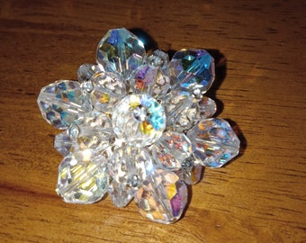 Gorgeous Sparkling Vintage Faceted Aurora Borealis Crystal Brooch 1950s
