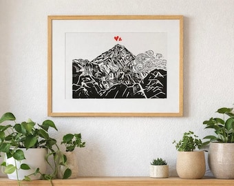 No hay montaña lo suficientemente alta. Grabado en linóleo – Paisaje de montaña para pared.
