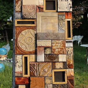 Rustik abstrakt relief 2x4' plåtkakel mitten av århundradet arvegods stor vägg blandteknik metall modern konst collage assemblage industriell skulptur