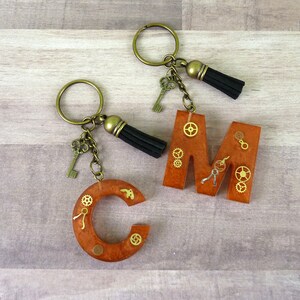 Llavero de letras Steampunk / Regalo Steampunk / Regalo Kawaii / Llavero Glitter / Llaveros lindos / Monograma / Regalo personalizado / Llavero de engranaje