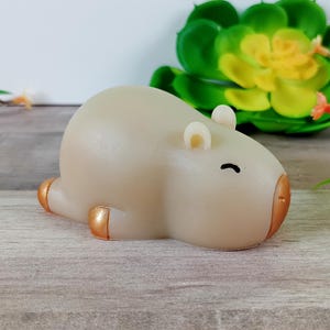 Lazy Capybara Resin Figurine | Kawaii Paperweight | Cute Desk Decor | Cute Office Decor | Friendship Gift | Kawaii Decoration | Animal Lover