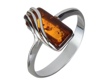 Baltic Amber Ring, Sterling Silver Ring, Natural Amber Jewelry, Women's Jewelry, Gemstone Ring, Statement Ring, Alternative Engagement Ring