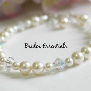 Swarovski Pearl Crystal Bracelet, Bridesmaid White Bracelet, Wedding Jewelry, Bridal Gift Set, Mother of the Bride Bracelet, Bridal Jewelry