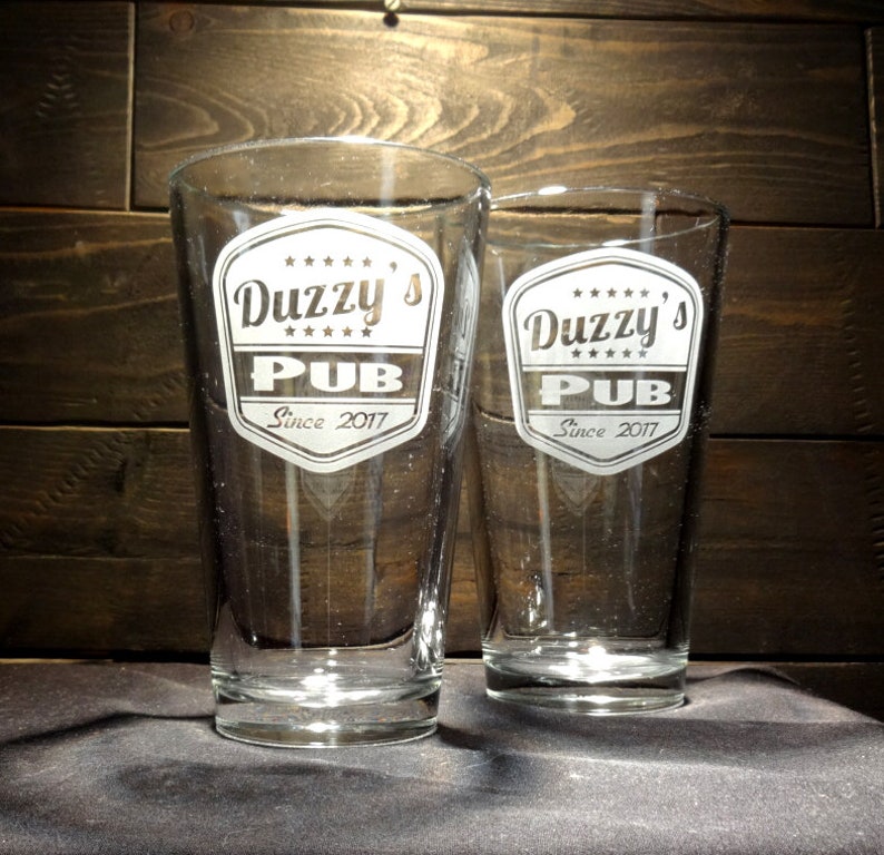 Custom Pint Glasses With Retro Style Pub Label Etched Glass Etsy Canada