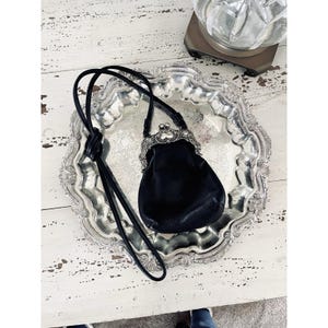 One World by Brighton Black Crossbody Silver Victorian Frame Mini Coin Purse image 12