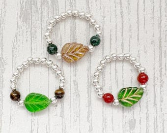 Leafy Dream Sterling Silver Crystal Ring, Autumn Moss Agate Leaf Jewellery, Silver Stretch Fall Gemstone Jewelry, Green Aesthetic Gift