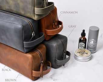 Personalized Leather Dopp Kit, Customized Groomsmen Gift Toiletry Bag, Gift for Dad, Boyfriend Gift for Men, Gift For Him