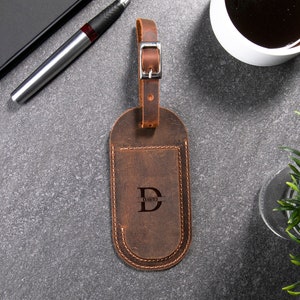 Étiquette de bagage, étiquettes de bagage en cuir gravé, cadeau de Noel, cadeau de voyageurs, faveurs de mariage, cadeau pour lui, cadeau pour elle
