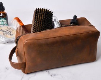 Leather Toiletry Bag Dopp, Personalized Groomsmen Gift, Custom Leather Toiletry Bag, Leather Personalized Gift, Father's Day gift