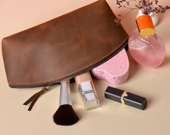 Personalized Gift for Mom, Personalized Leather Makeup Bag, Leather Cosmetic Pouch, Gift for Her, Bridesmaid Gift Bag, Gift for Wife