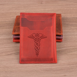 Minimalistische Leder Brieftasche, Fronttasche, graviert, monogrammiert, schlanke Kreditkartenetui, bestes Geschenk für Ehemann, Geburtstag, Trauzeugen, Sohn