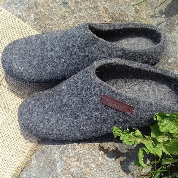 Gift For HIM!Felted slippers, Handmade House shoes,Men slippers, house shoes Grey slippers Eco friendly wool clogs Gift for friend