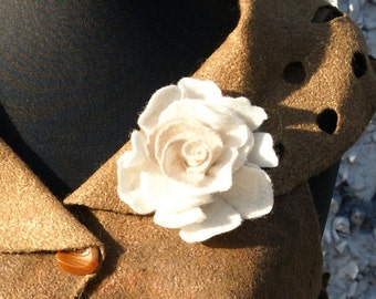 Felted Flower, Hand Felted Brooch, Wool Jewelry felted brooch, Beautiful rose flower brooch