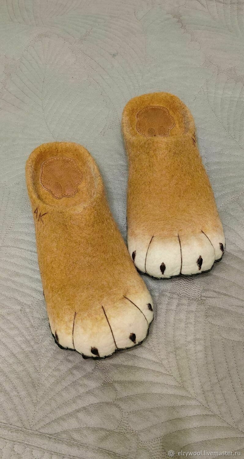 Amazon.com: Hairy Hobbit Feet Slippers